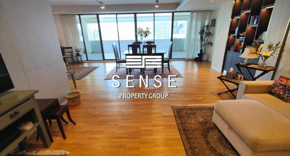 For rent 4 bedrooms condo in Watthana, Bangkok