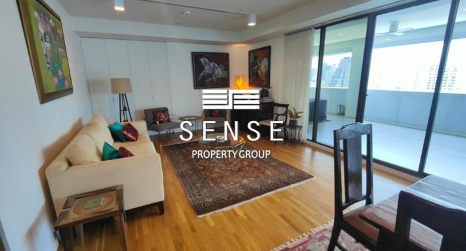 For rent 4 bedrooms condo in Watthana, Bangkok