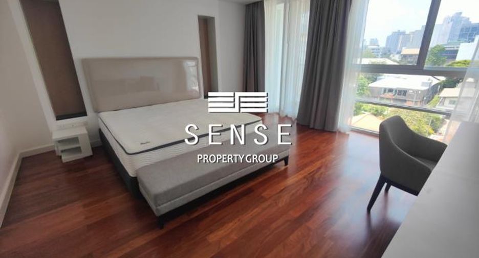 For rent 4 bedrooms condo in Watthana, Bangkok