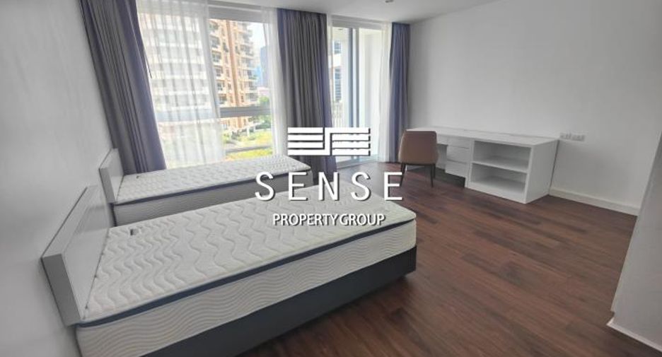 For rent 4 bedrooms condo in Watthana, Bangkok
