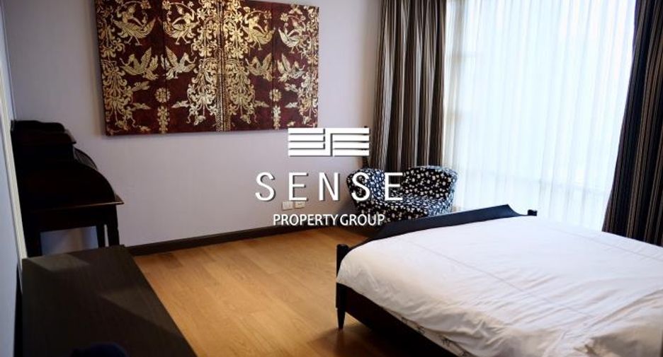For rent 4 bedrooms condo in Khlong Toei, Bangkok