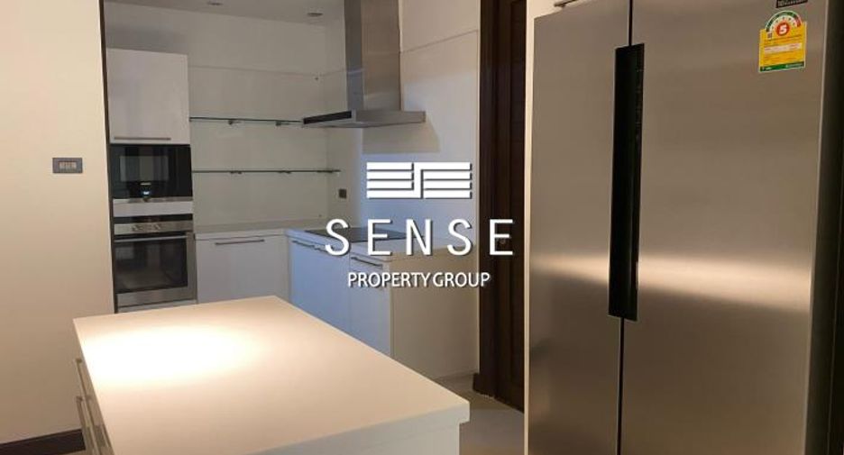 For rent 4 bedrooms condo in Khlong Toei, Bangkok