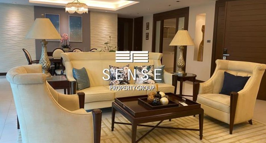 For rent 4 bedrooms condo in Khlong Toei, Bangkok