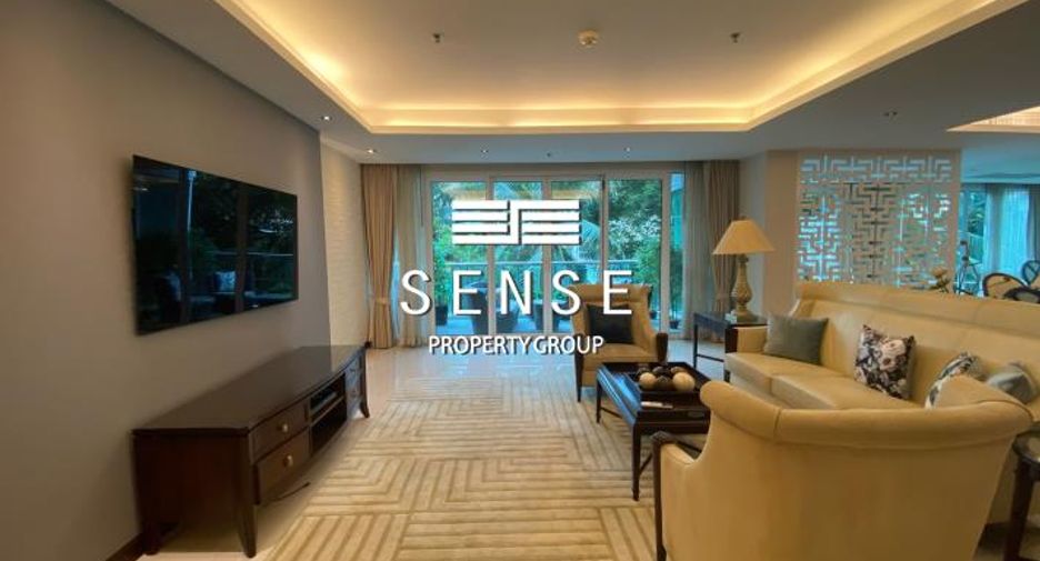For rent 4 bedrooms condo in Khlong Toei, Bangkok
