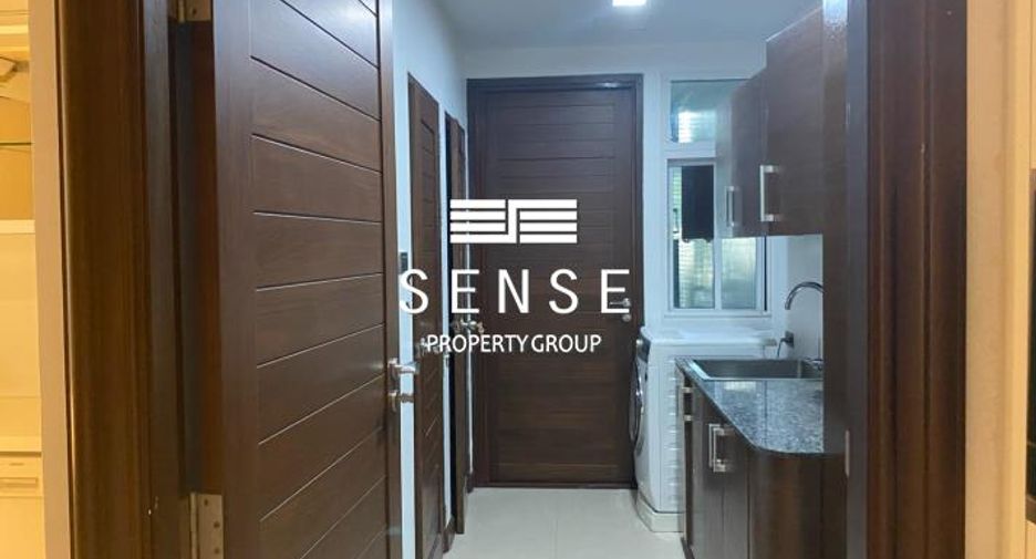 For rent 4 bedrooms condo in Khlong Toei, Bangkok