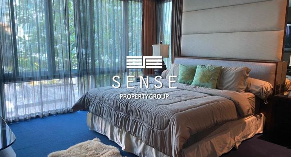 For rent 4 bedrooms condo in Khlong Toei, Bangkok