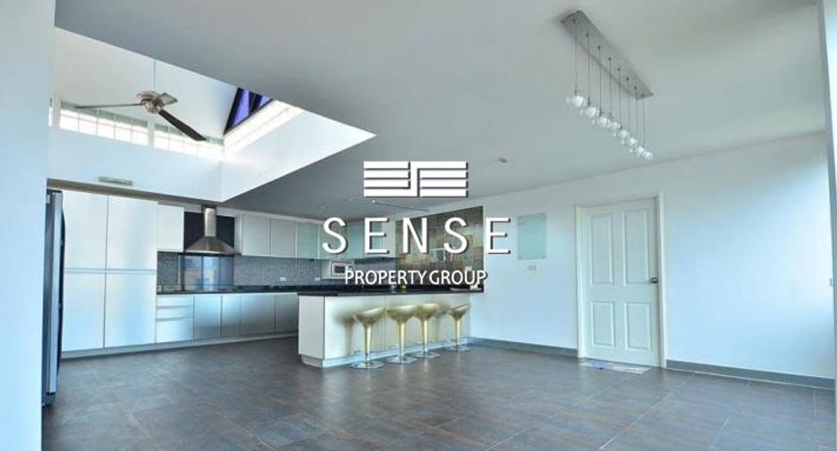 For rent 3 bedrooms condo in Watthana, Bangkok