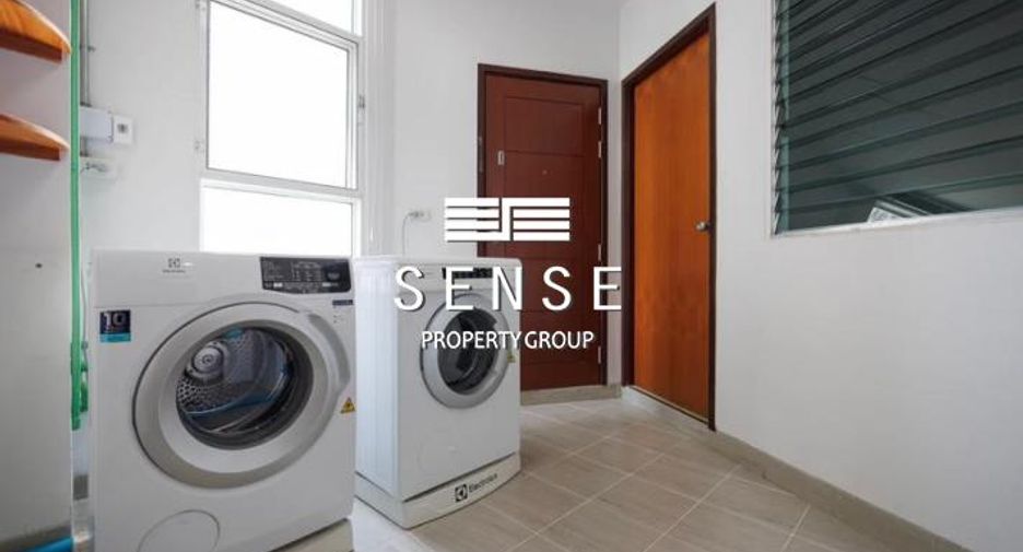 For rent 4 bedrooms condo in Khlong Toei, Bangkok