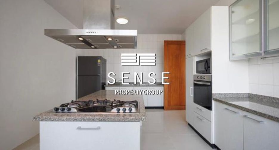 For rent 4 bedrooms condo in Khlong Toei, Bangkok