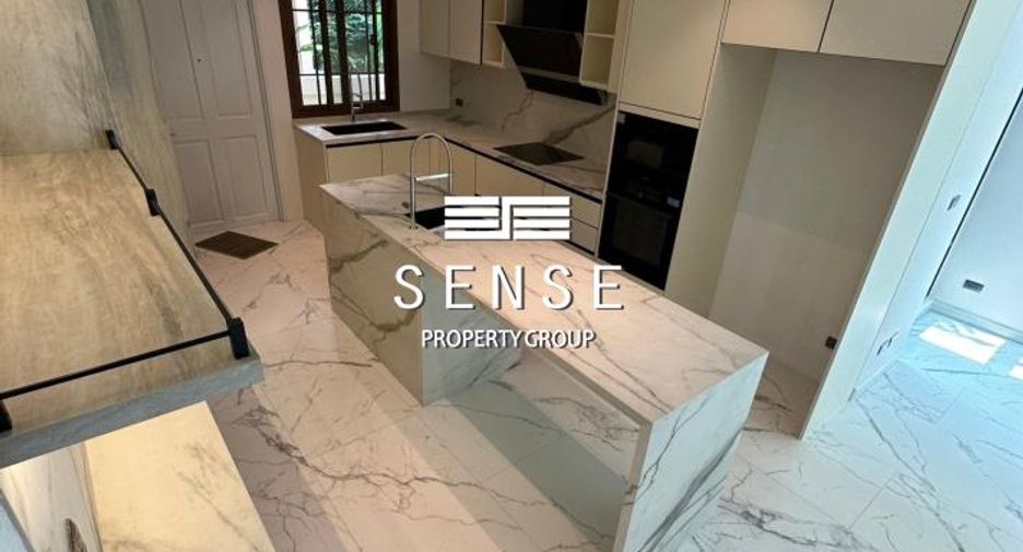For sale and for rent 4 bedrooms house in Pathum Wan, Bangkok