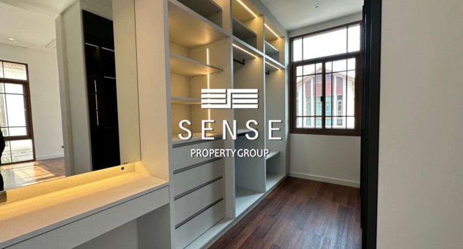For sale and for rent 4 bedrooms house in Pathum Wan, Bangkok