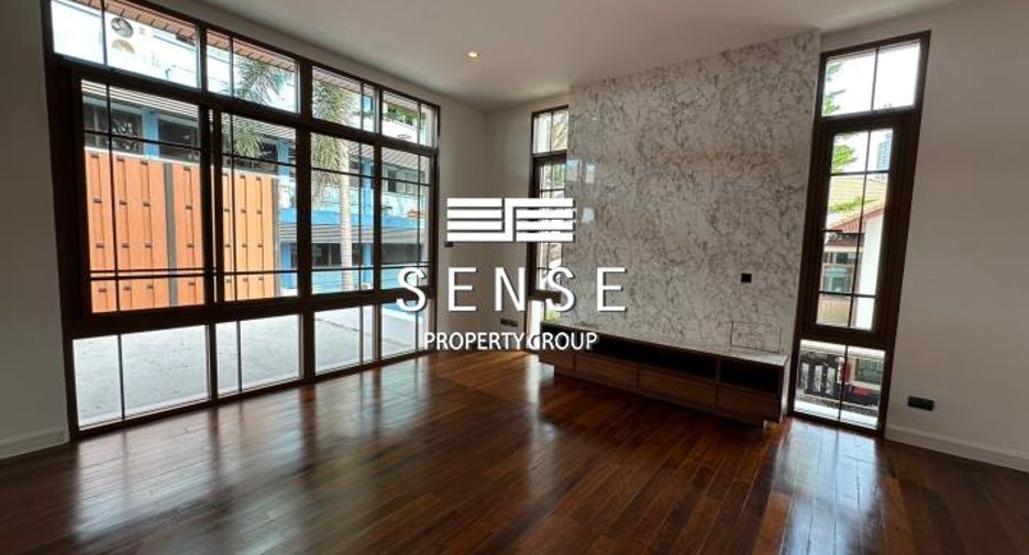 For sale and for rent 4 bedrooms house in Pathum Wan, Bangkok