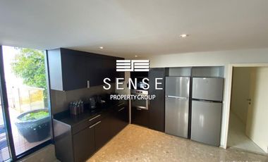 For rent 3 ベッドルーム condo in Khlong Toei, Bangkok