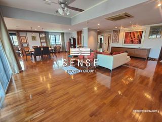 For sale 4 bedrooms condo in Watthana, Bangkok