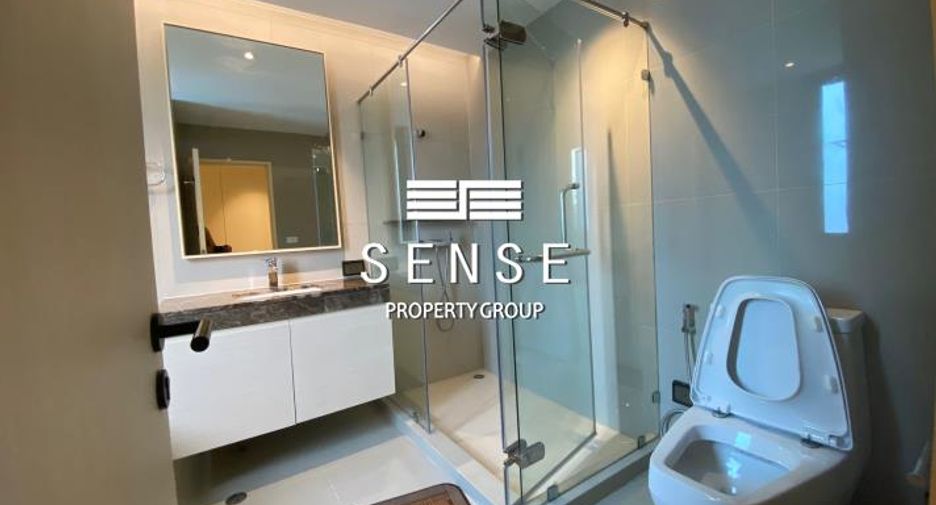 For rent 4 bedrooms condo in Watthana, Bangkok