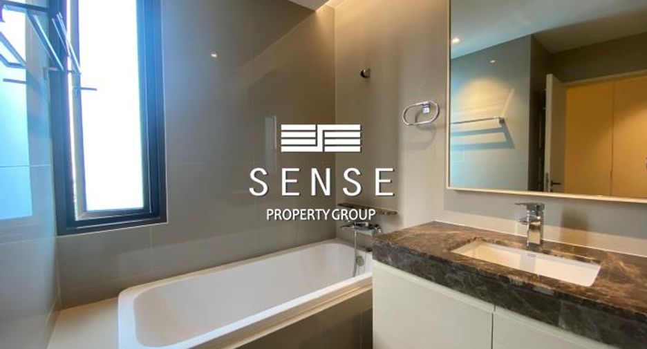 For rent 4 bedrooms condo in Watthana, Bangkok