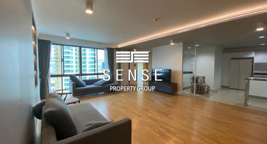 For rent 4 bedrooms condo in Watthana, Bangkok