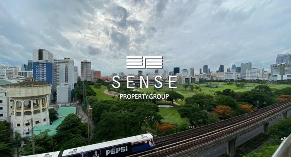 For rent 3 bedrooms condo in Pathum Wan, Bangkok