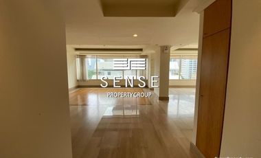 For rent 3 bedrooms condo in Pathum Wan, Bangkok