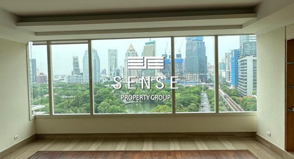 For rent 3 bedrooms condo in Pathum Wan, Bangkok