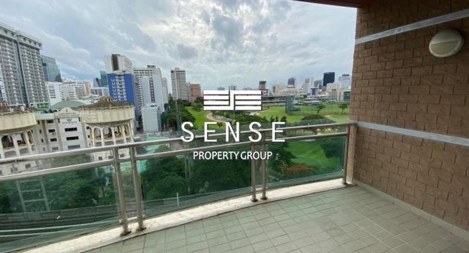For rent 3 bedrooms condo in Pathum Wan, Bangkok