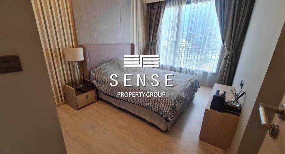 For sale 3 bedrooms condo in Watthana, Bangkok