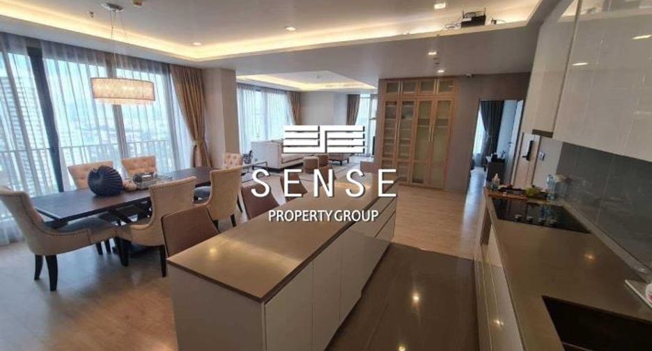 For sale 3 bedrooms condo in Watthana, Bangkok