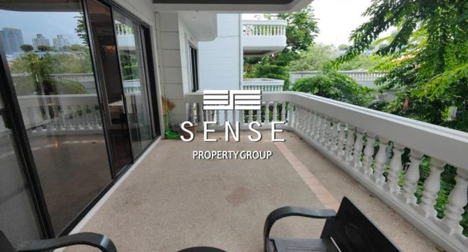 Wohnung zur Miete und zum Kauf mit 3 Zimmer in Watthana, Bangkok
