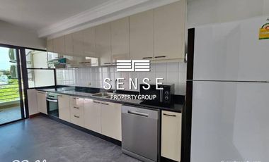 Condo en alquiler de 3 habitaciones en Watthana, Bangkok