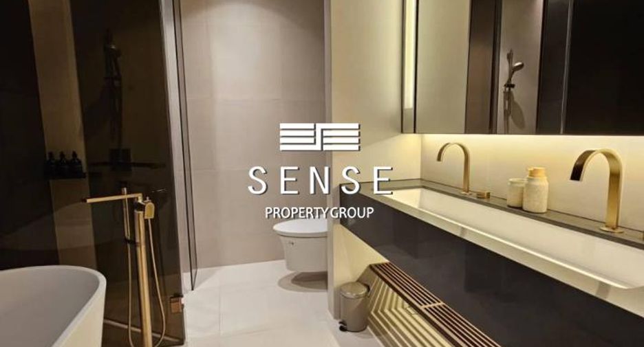 For rent 2 bedrooms condo in Khlong Toei, Bangkok
