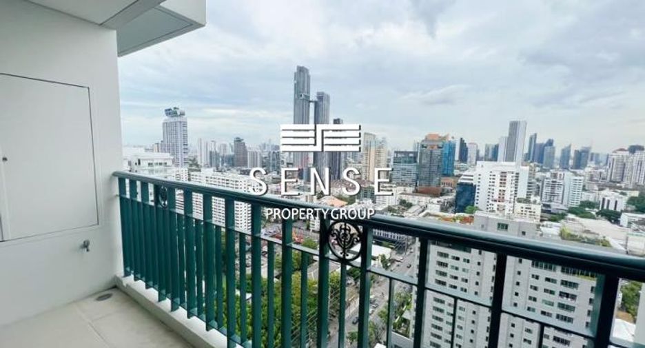 For rent 4 bedrooms condo in Watthana, Bangkok