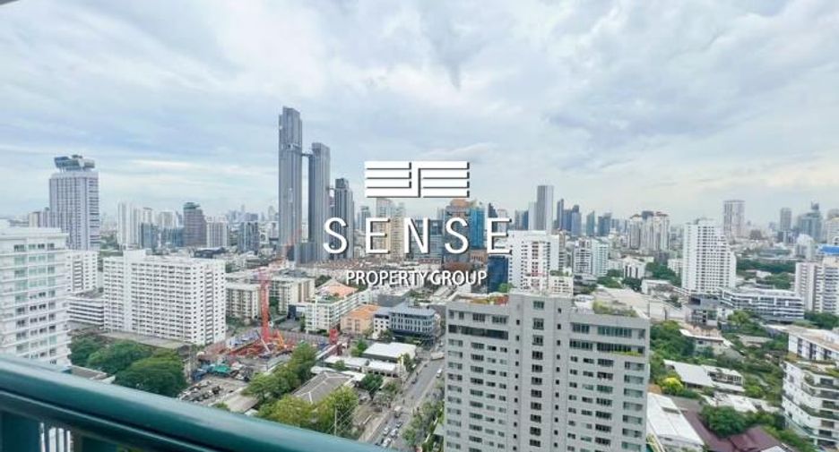For rent 4 bedrooms condo in Watthana, Bangkok