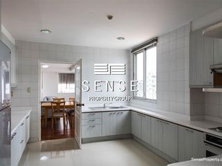 Wohnung zur Miete mit 2 Zimmer in Khlong Toei, Bangkok