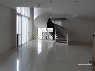 For sale 3 bedrooms condo in Sathon, Bangkok