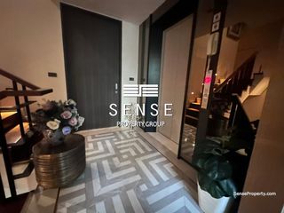 For sale 4 bedrooms townhouse in Watthana, Bangkok