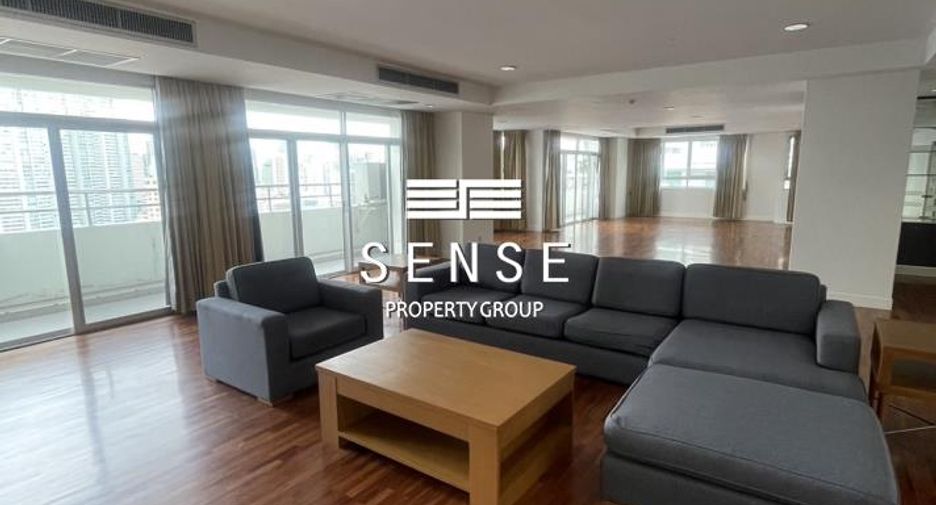 For rent 3 bedrooms condo in Khlong Toei, Bangkok