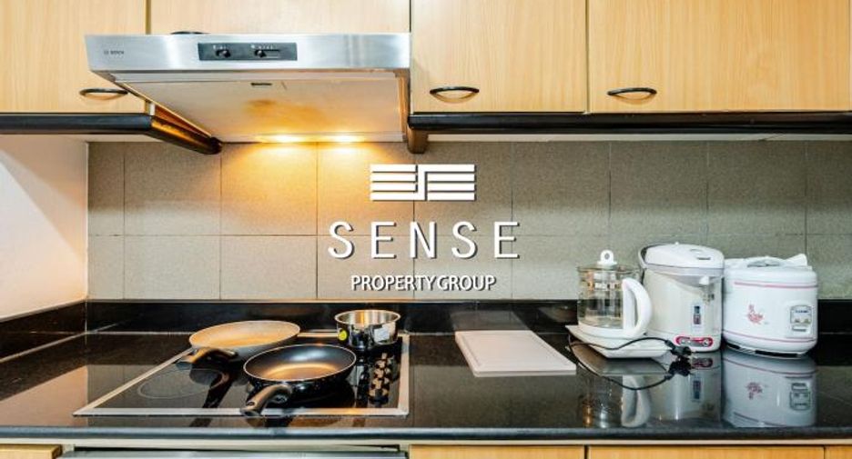 For rent 4 bedrooms condo in Watthana, Bangkok