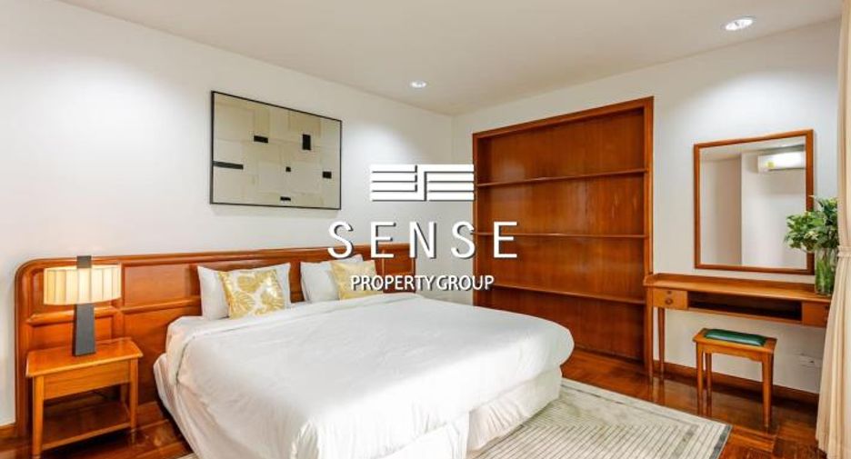 For rent 4 bedrooms condo in Watthana, Bangkok