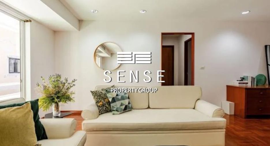 For rent 4 bedrooms condo in Watthana, Bangkok