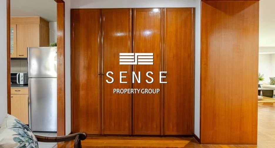 For rent 4 bedrooms condo in Watthana, Bangkok