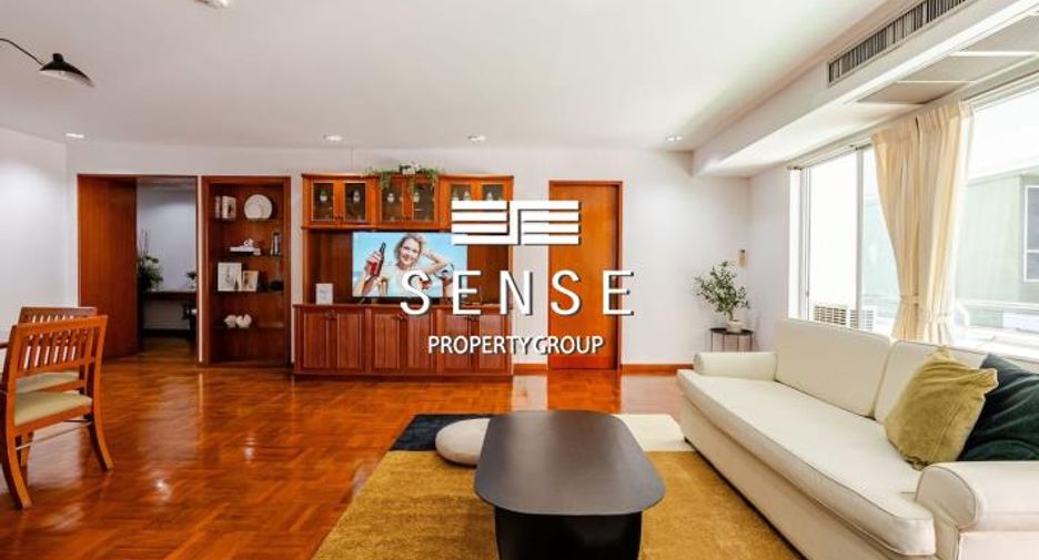 For rent 4 bedrooms condo in Watthana, Bangkok