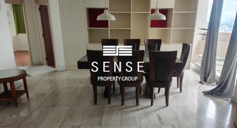 For sale 4 bedrooms condo in Watthana, Bangkok