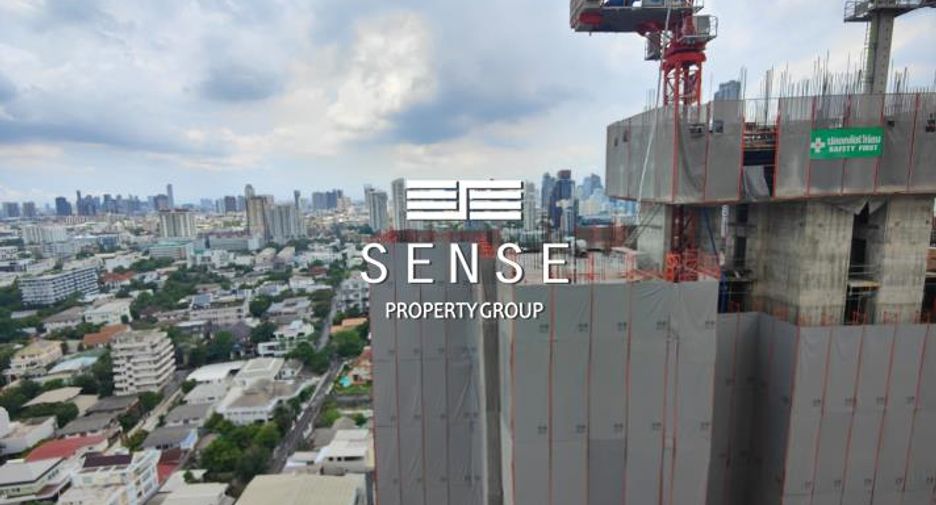 For sale 4 bedrooms condo in Watthana, Bangkok