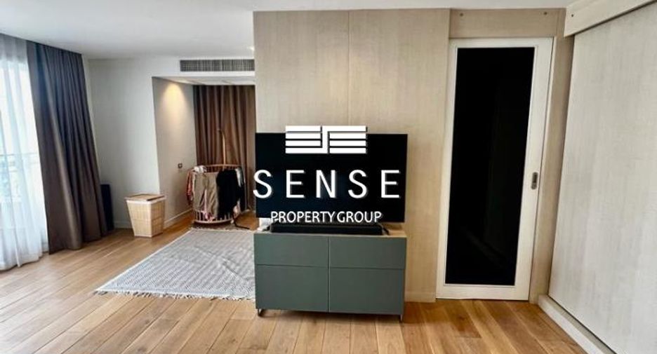 For rent 3 bedrooms condo in Watthana, Bangkok