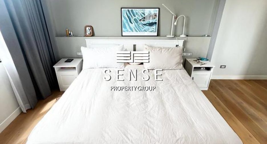 For rent 3 bedrooms condo in Watthana, Bangkok