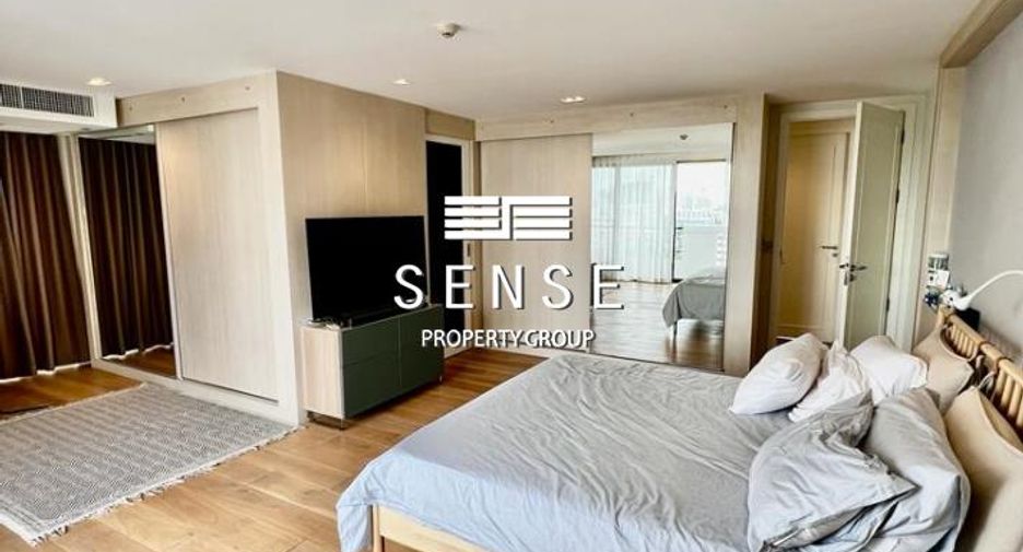 For rent 3 bedrooms condo in Watthana, Bangkok