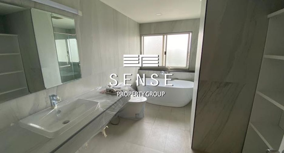 Wohnung zur Miete mit 3 Zimmer in Watthana, Bangkok