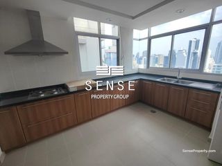 Condo en alquiler de 3 habitaciones en Watthana, Bangkok