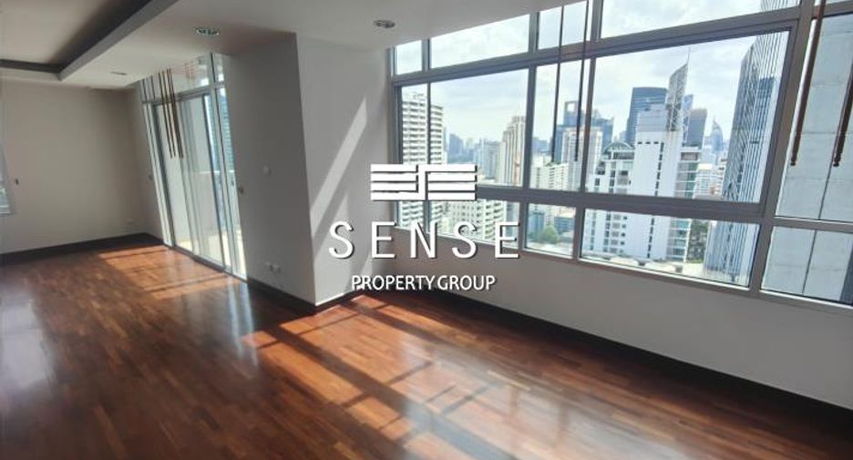 For rent 3 bedrooms condo in Watthana, Bangkok