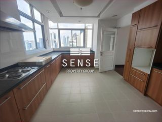 Condo en alquiler de 3 habitaciones en Watthana, Bangkok